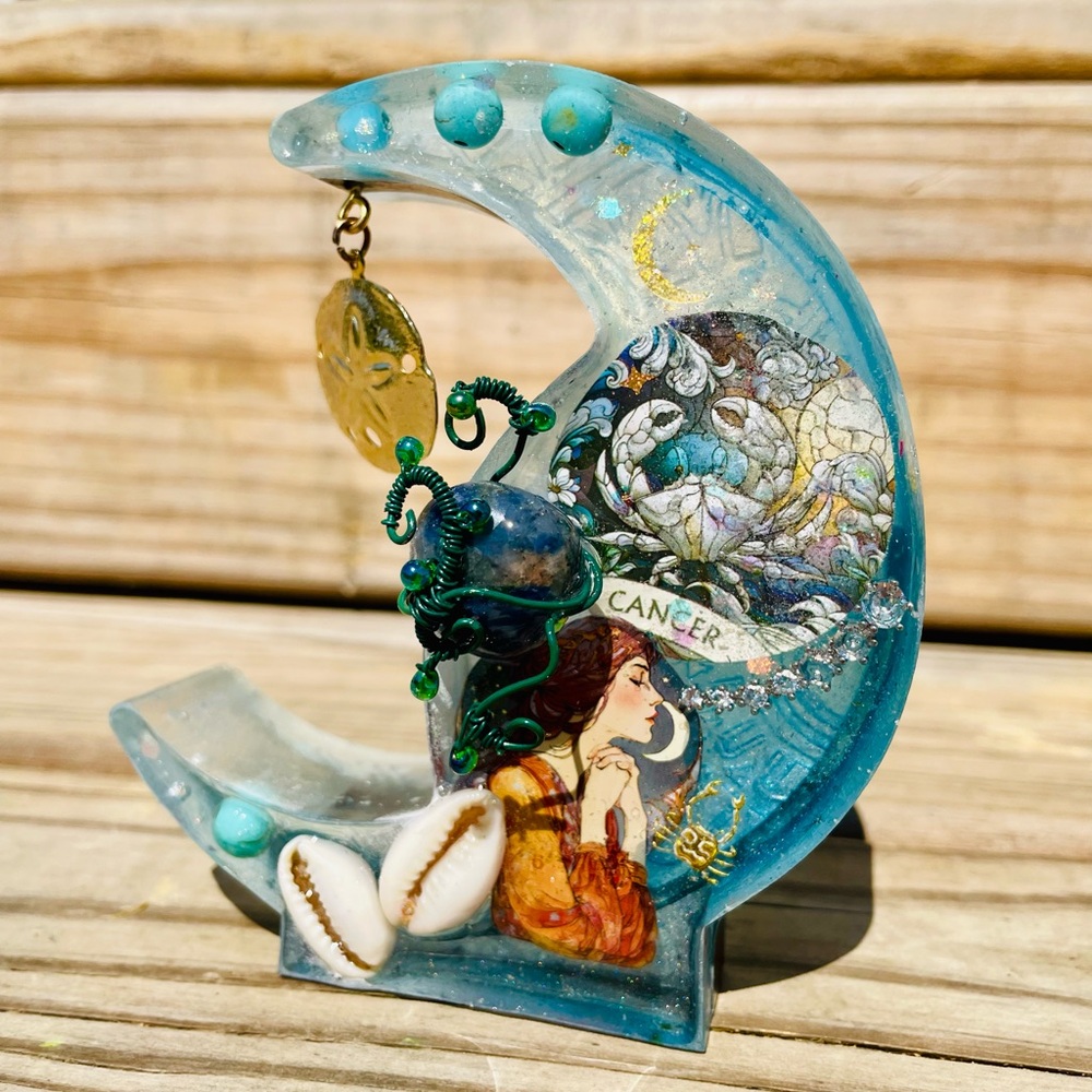 Zodiac Cancer Moon Resin Art Sculpture Handmade - Picture 1 of 3